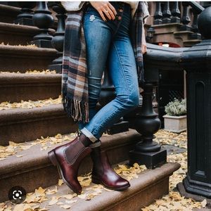 THURSDAY Chelsea Boots